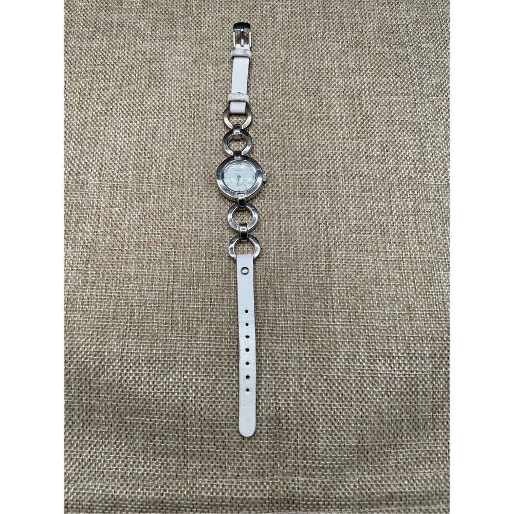 Chico’s Women's Silvertone Circle Link White Leather Strap Casual Working